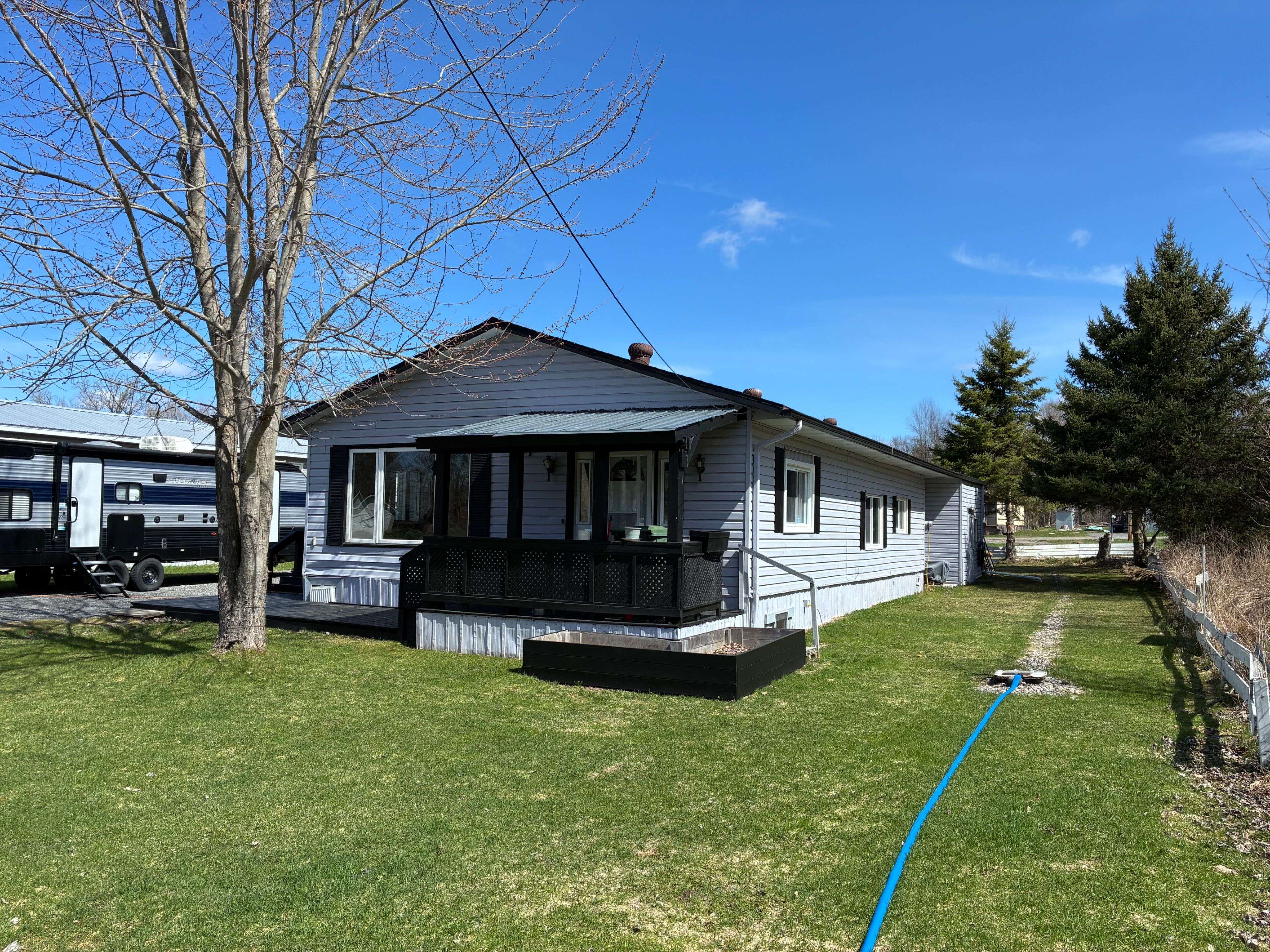 9 Patterson BLVD, Rideau Lakes, ON K0G 1E0