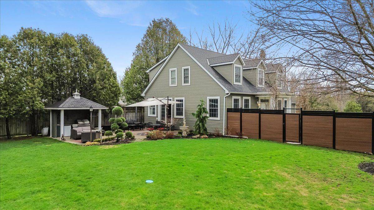 653 Glen Morris RD W, Brant, ON N0B 1W0