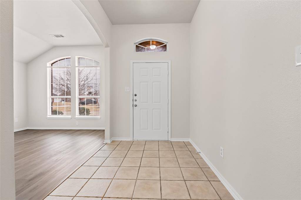 7928 Hill Country Lane, Dallas, TX 75249