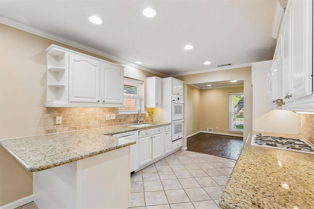 7718 Querida Lane, Dallas, TX 75248