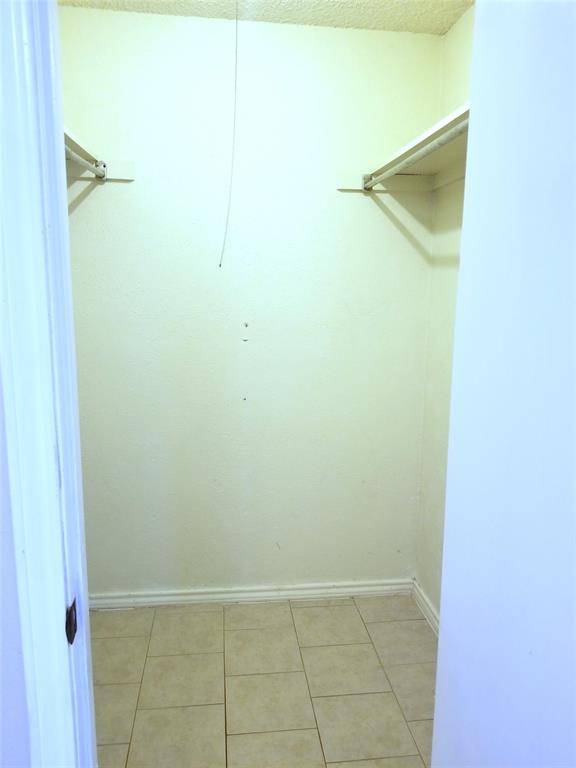 407 Gatewood Road #407, Garland, TX 75043