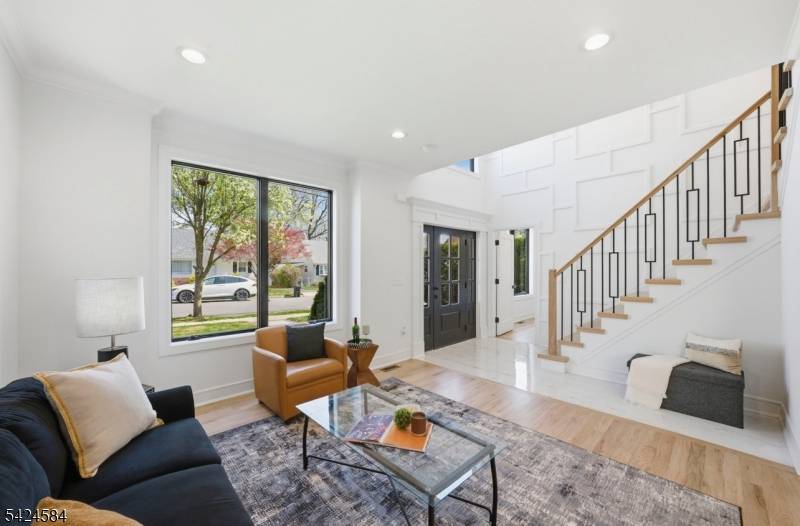 171 Edison St, Clifton City, NJ 07013