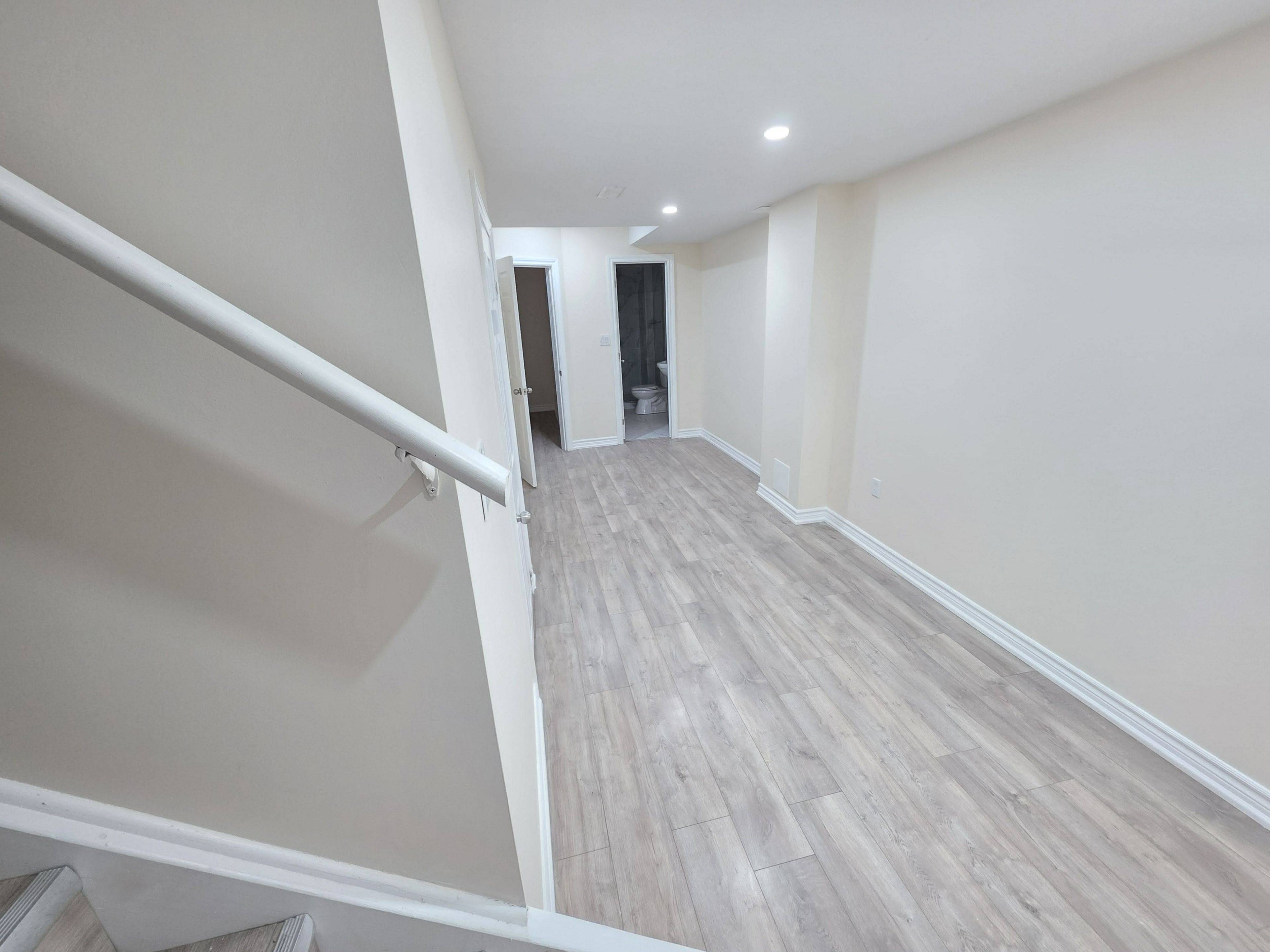 14 Schoolbridge ST #Basement, Ajax, ON L1T 4Z2