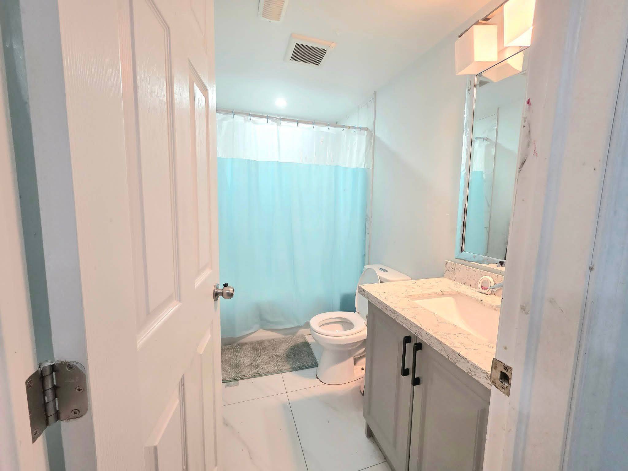 14 Schoolbridge ST #Basement, Ajax, ON L1T 4Z2