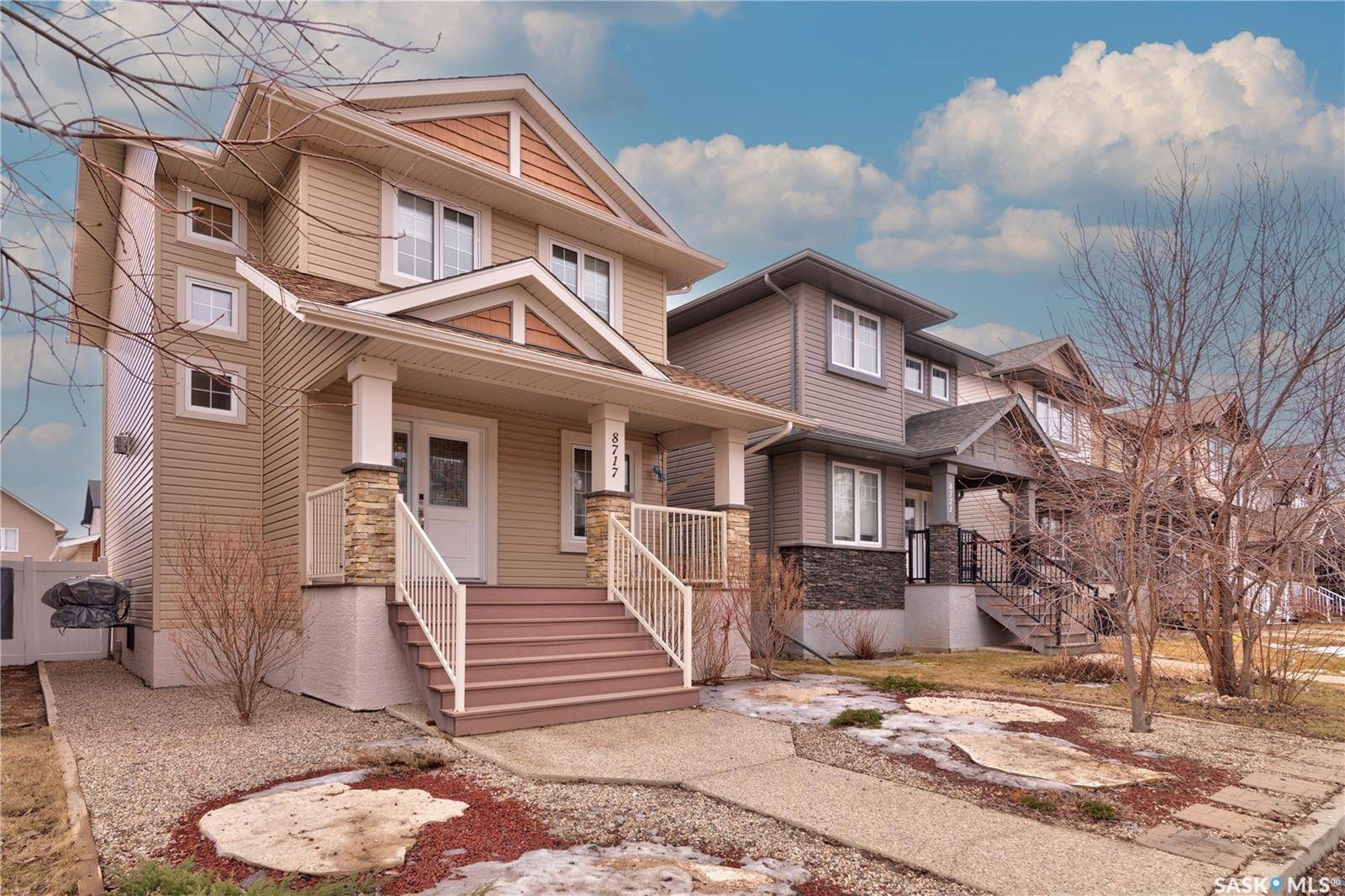 8717 Archer LANE, Regina, SK S4Y 0B9