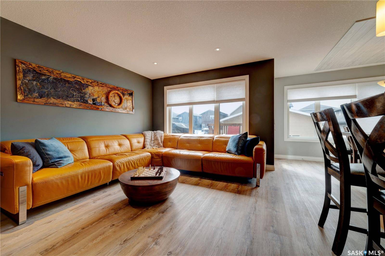 8717 Archer LANE, Regina, SK S4Y 0B9