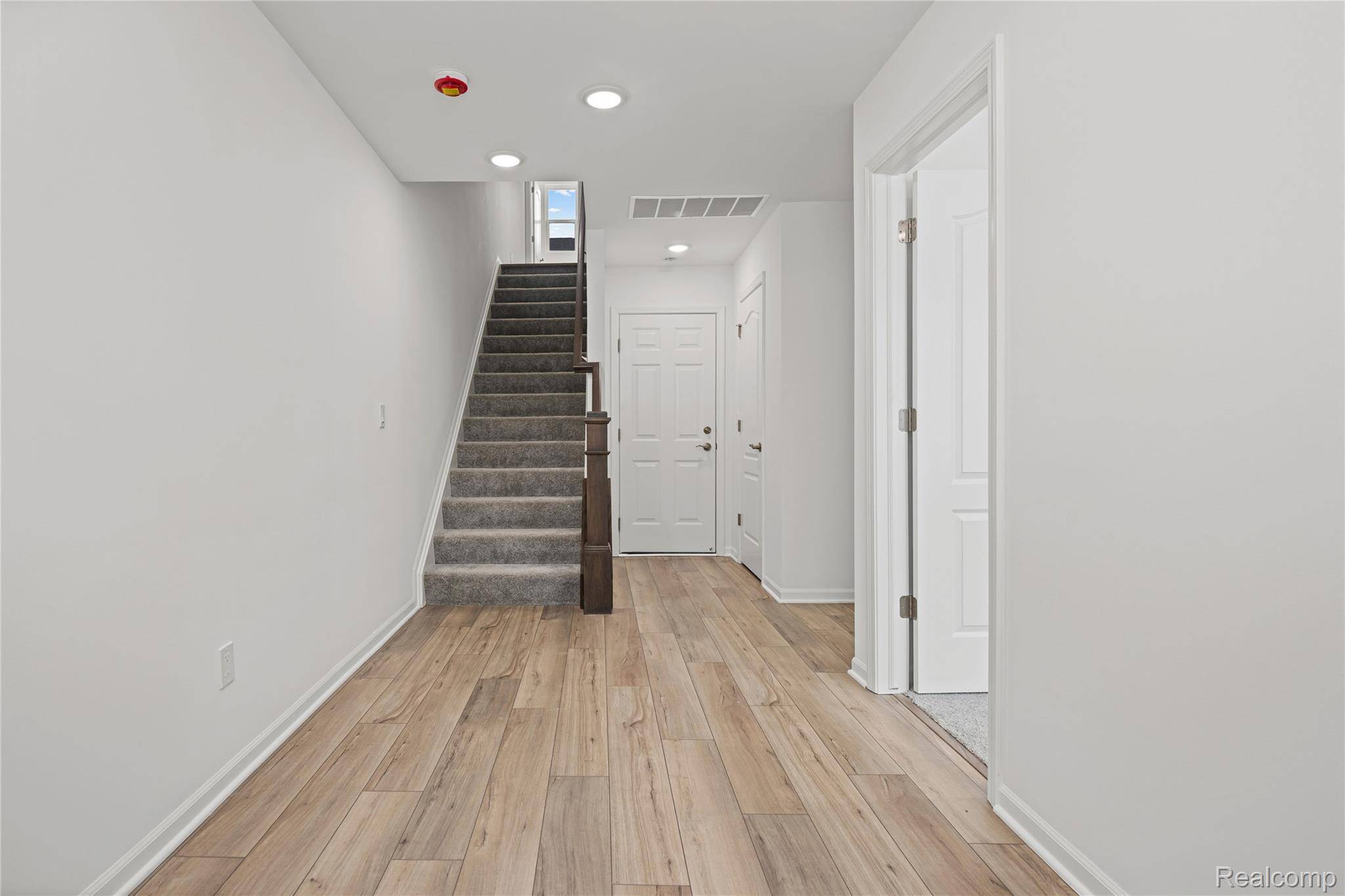 43071 Atwood Avenue, Novi, MI 48375