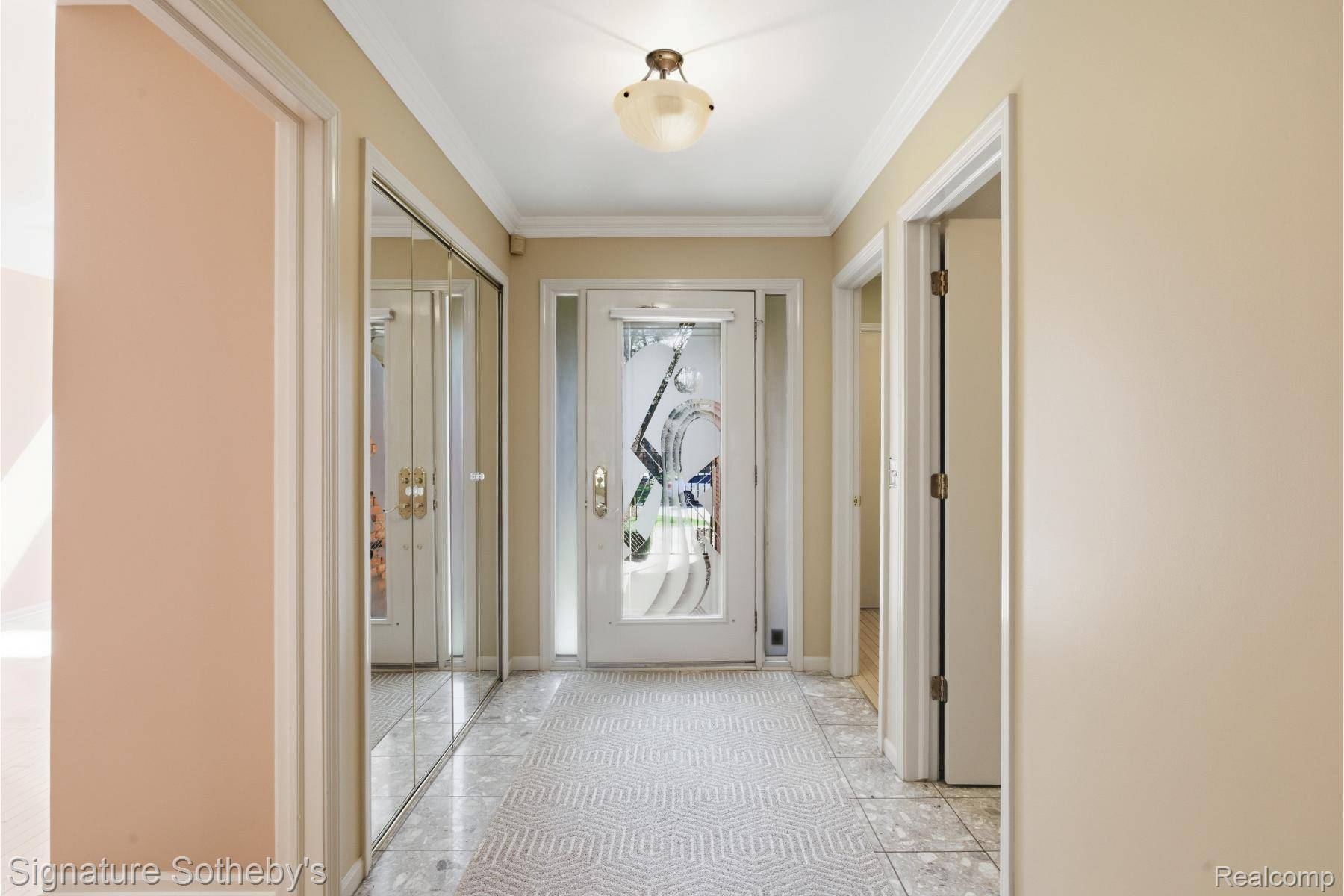 24122 Bingham Pointe DR #24, Bingham Farms Village, MI 48025