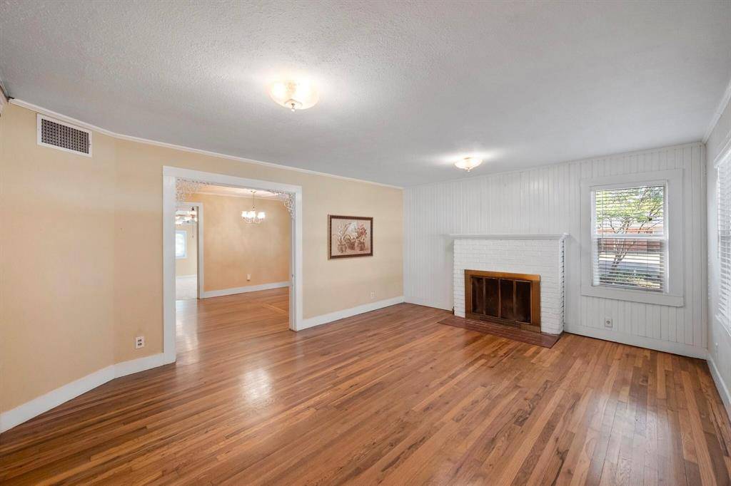 1512 Cardinal Road, Mansfield, TX 76063