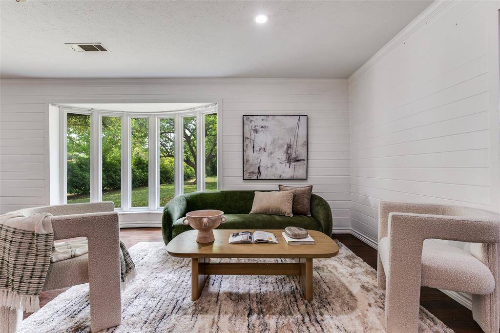 10008 Tim Tam Circle, Dallas, TX 75229