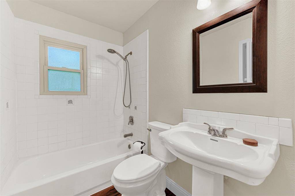 2418 Centerville Road, Dallas, TX 75228