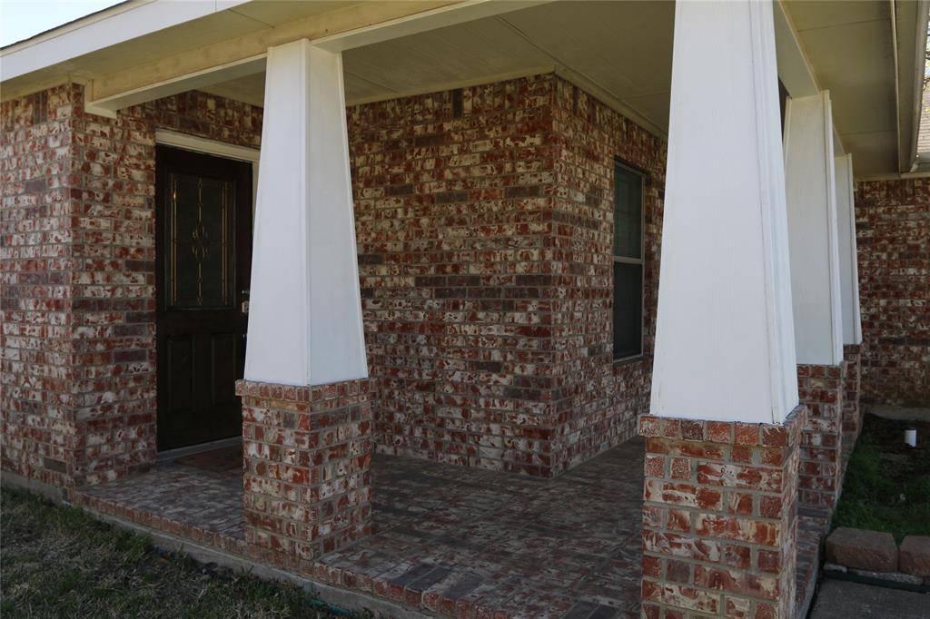 506 Quartz Street, Arlington, TX 76002