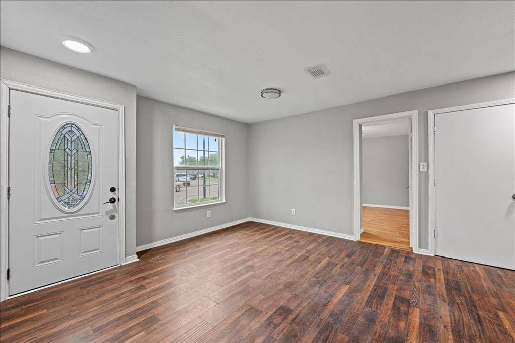 1306 Eagle Pass, Garland, TX 75040