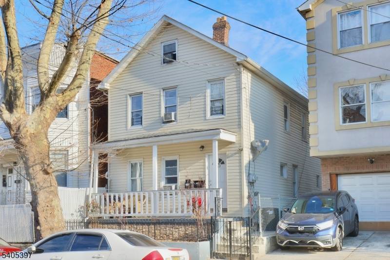 417 Franklin St, Elizabeth City, NJ 07206