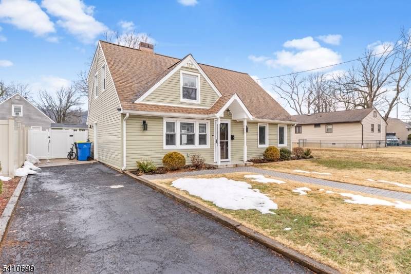 122 Greenbrook Rd, Green Brook Twp., NJ 08812