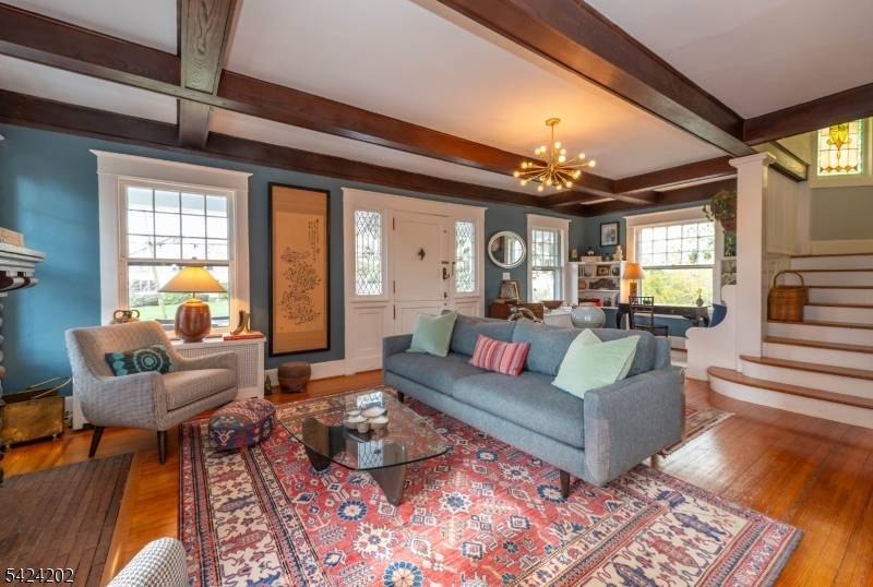 105 Durand Rd, Maplewood Twp., NJ 07040