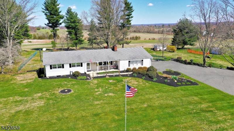 106 Boss Rd, East Amwell Twp., NJ 08559