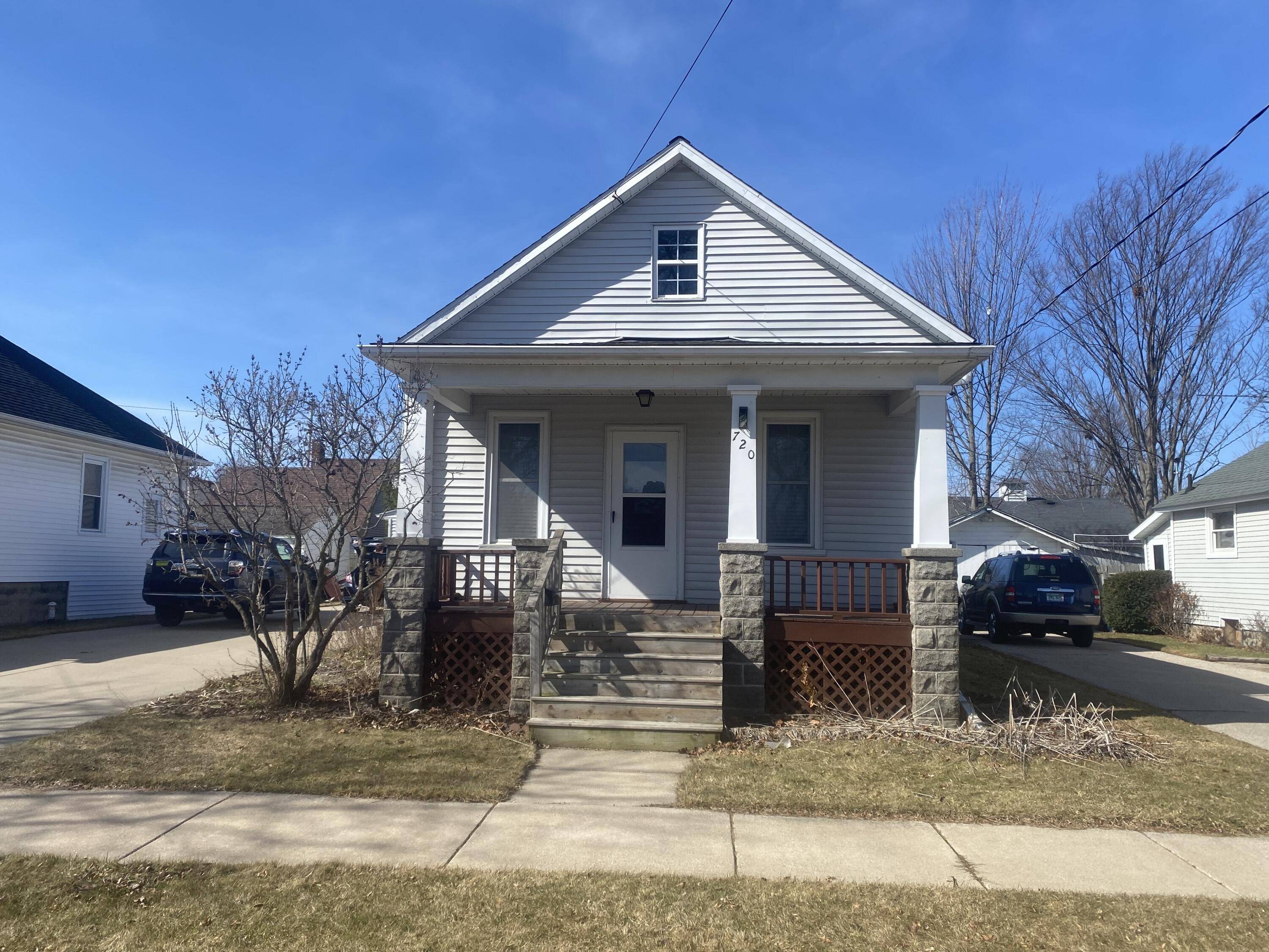 720 S Sherman ST, Bay City, MI 48708