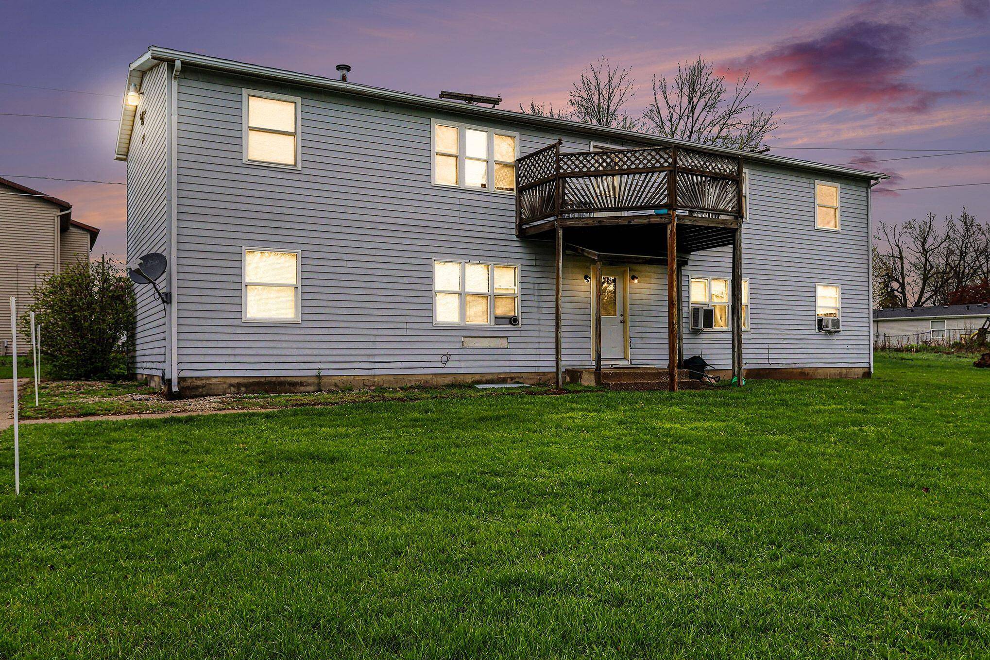 201 Orchard ST, Constantine Vllg, MI 49042