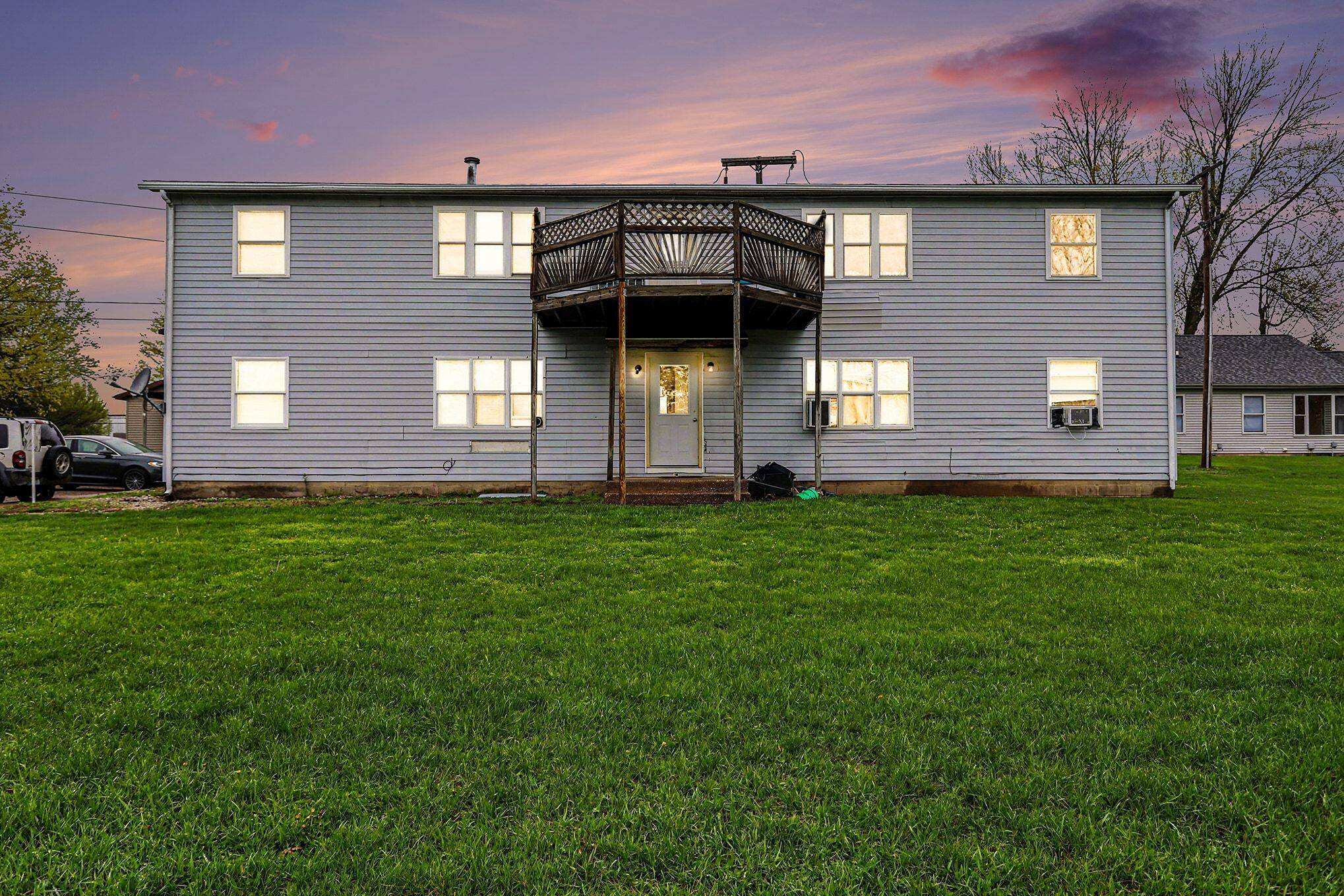 201 Orchard ST, Constantine Vllg, MI 49042