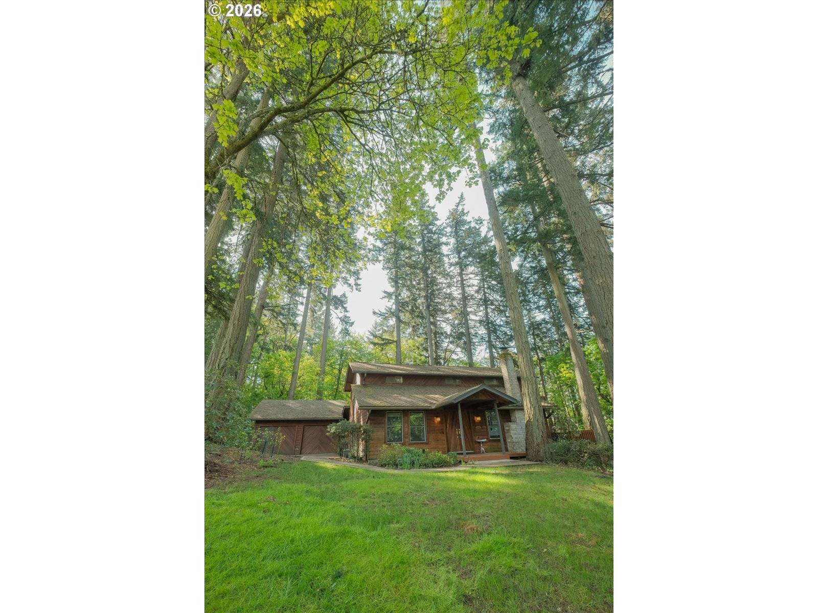 1330 NE LINNWOOD DR, Albany, OR 97322