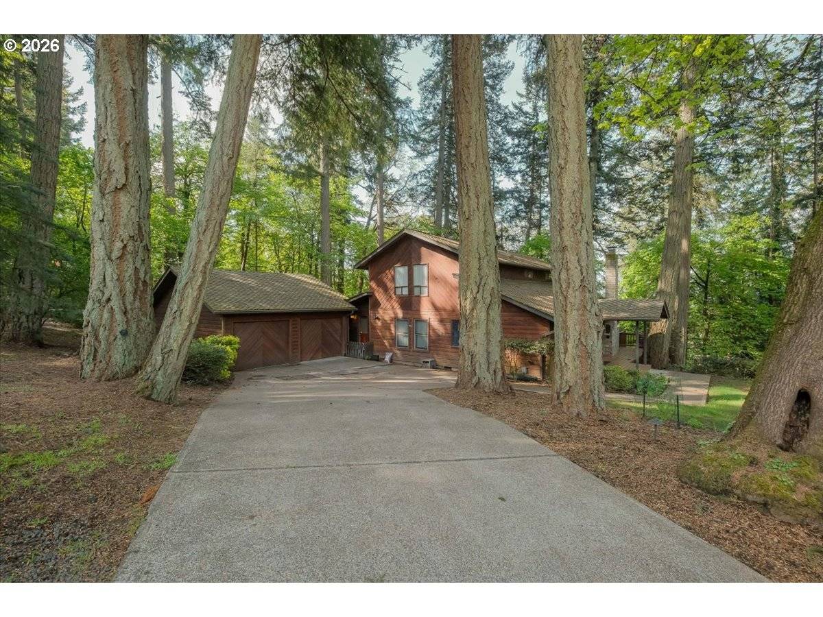 1330 NE LINNWOOD DR, Albany, OR 97322