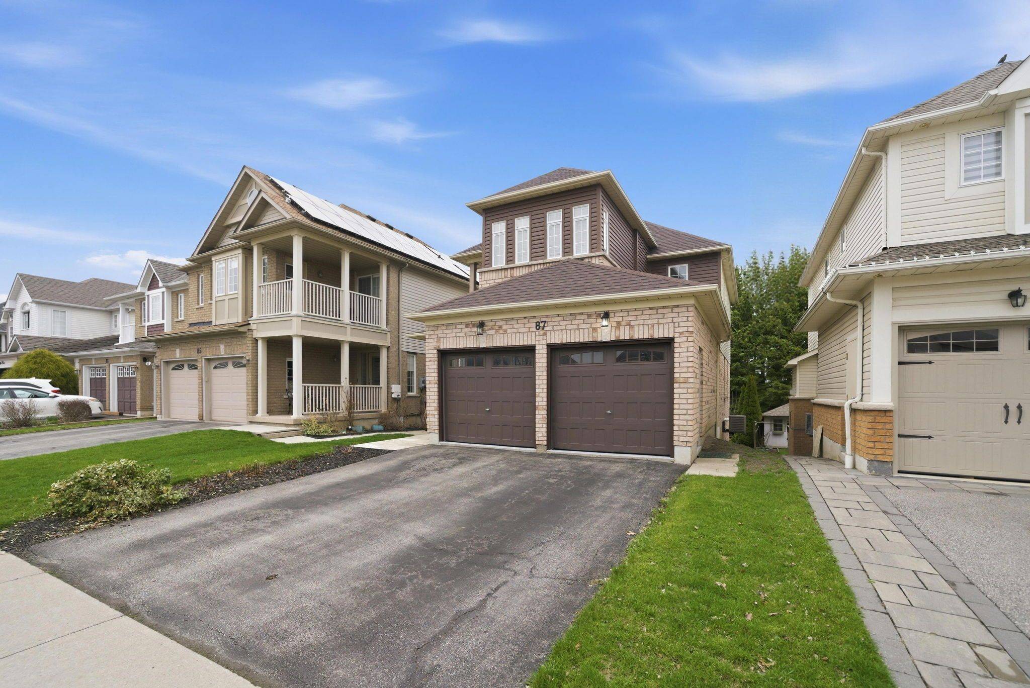 87 Tallships DR, Whitby, ON L1N 9X5