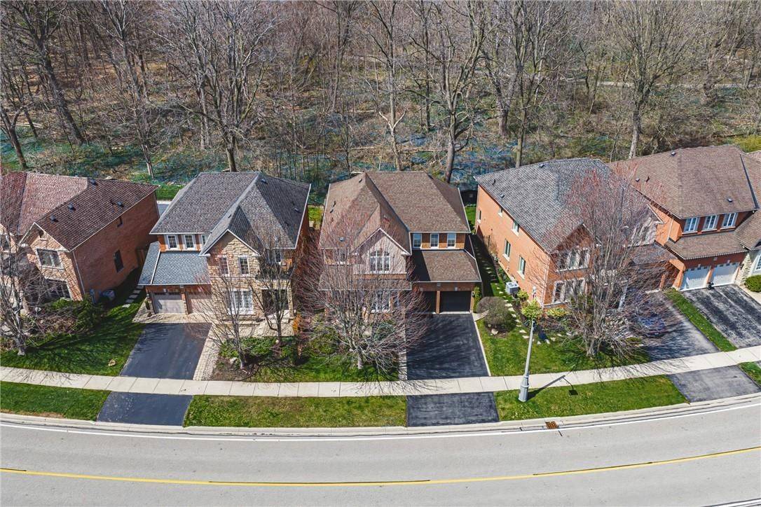 125 Creek Path AVE, Oakville, ON L6L 6T3