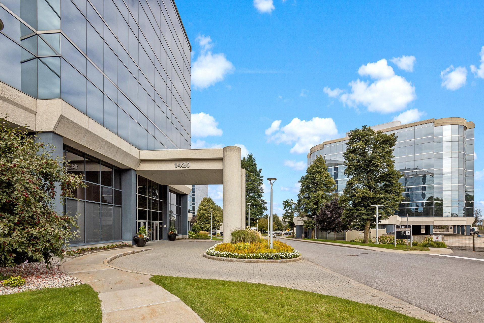 1420 Blair Towers PL #100, Beacon Hill North - South And Area, ON K1J 9L8