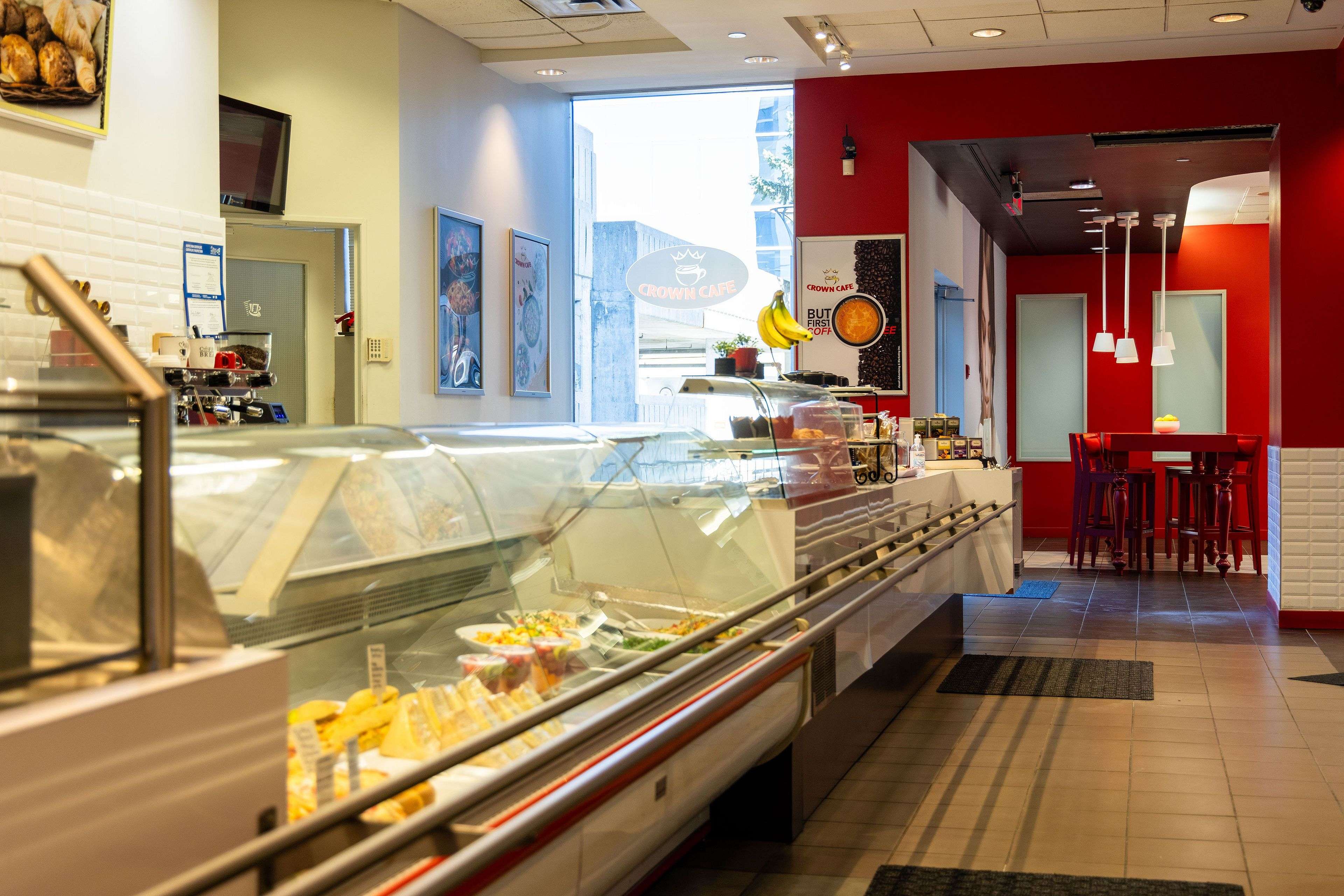 1410 Blair Towers PL #800, Beacon Hill North - South And Area, ON K1J 9B9