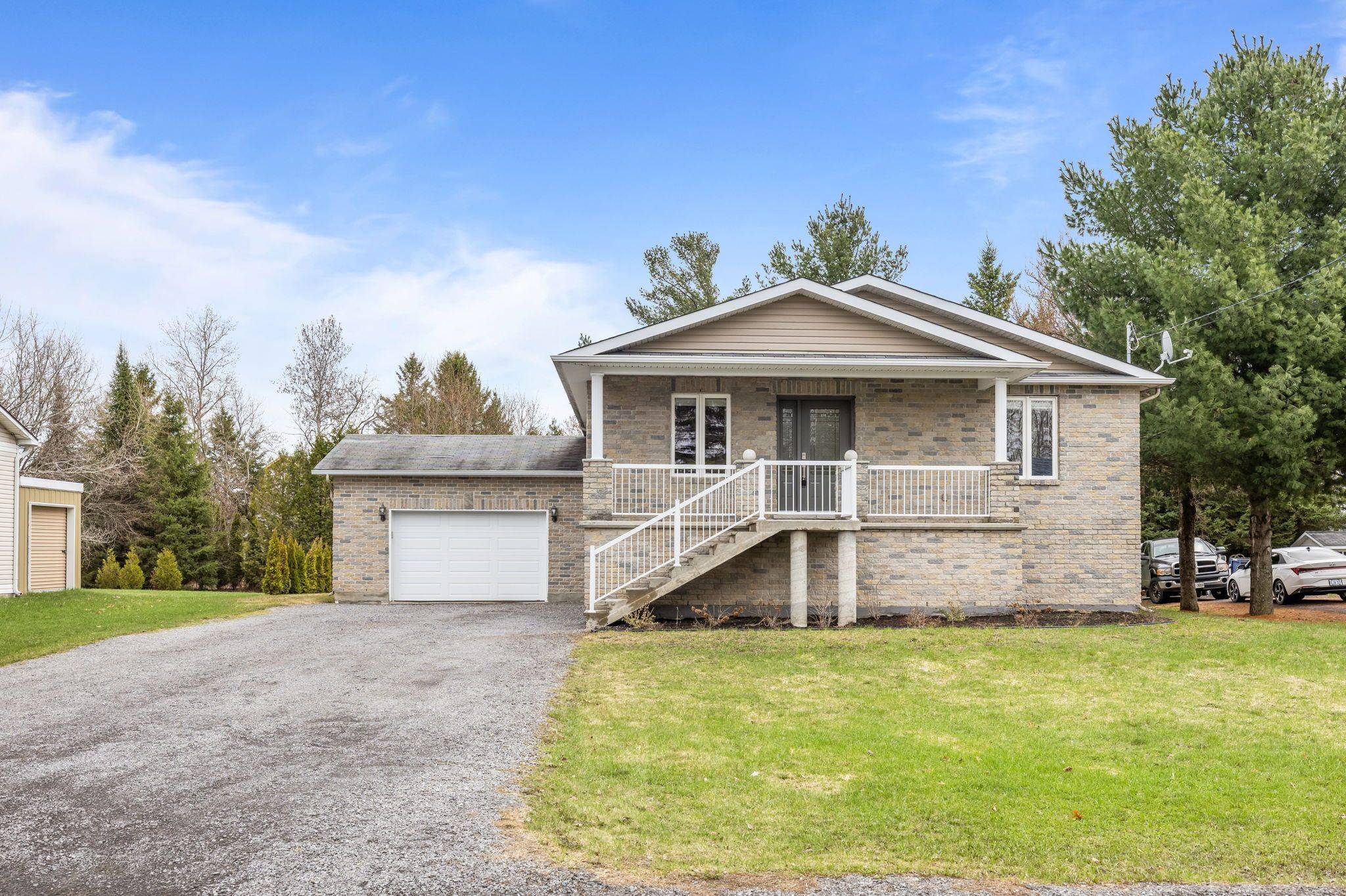 14 Maria ST, Casselman, ON K0A 1M0