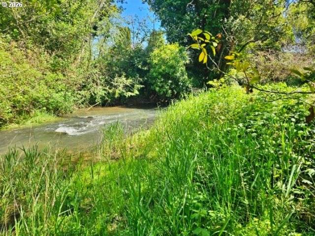 58497 FAIRVIEW RD, Coquille, OR 97423