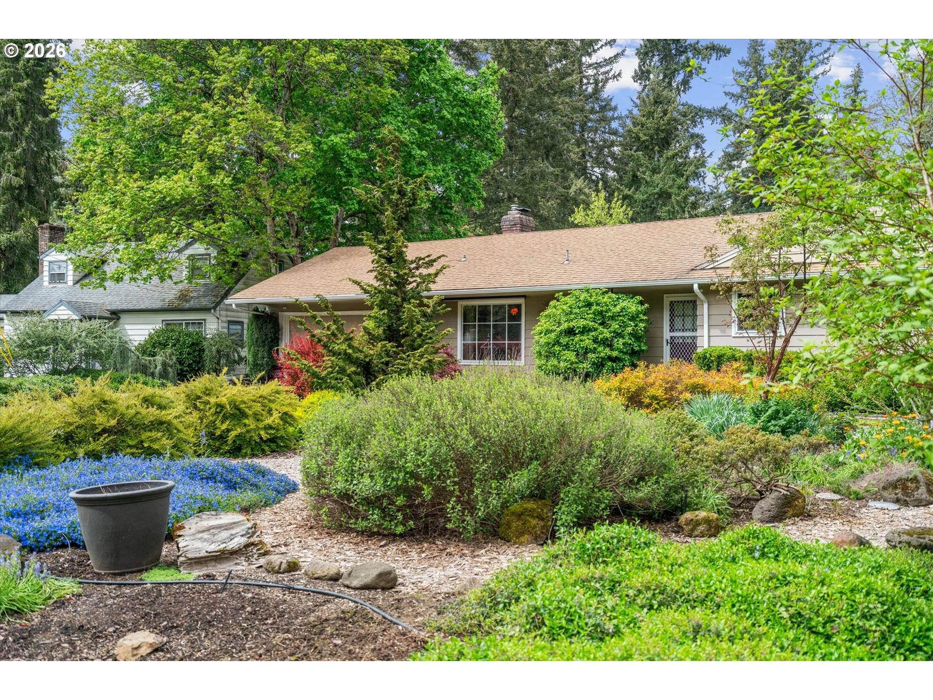 17555 DEEMAR WAY, Lake Oswego, OR 97035
