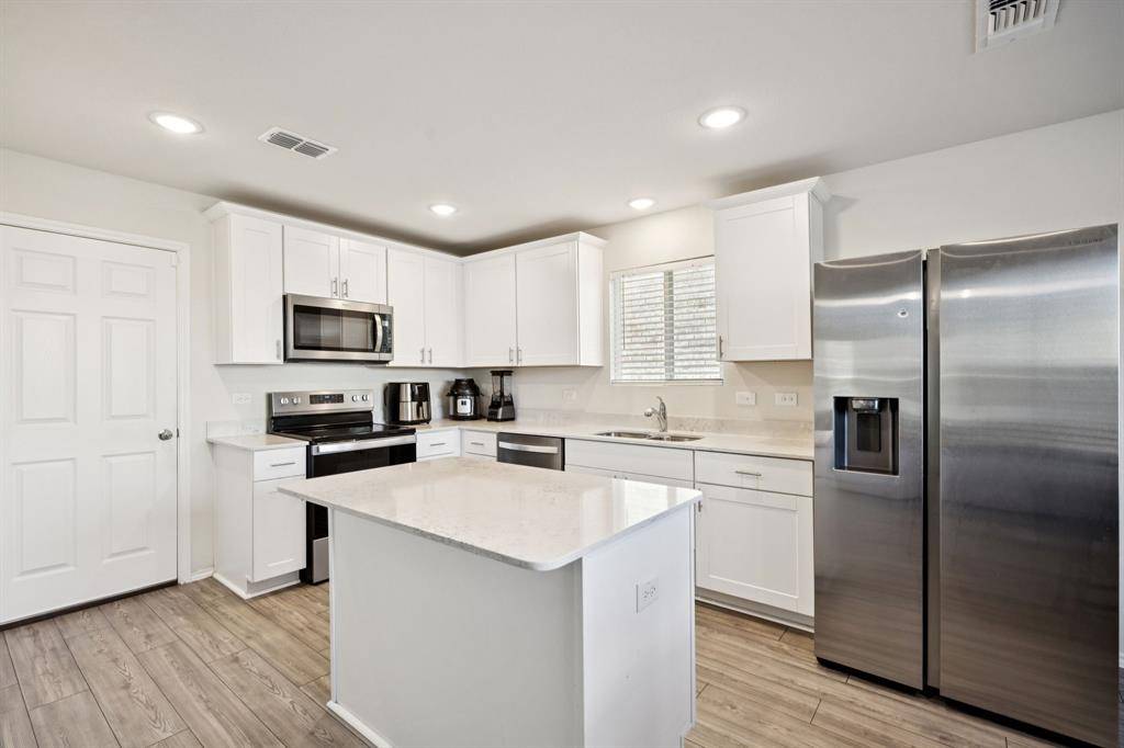 1839 Ballinger Drive, Forney, TX 75126