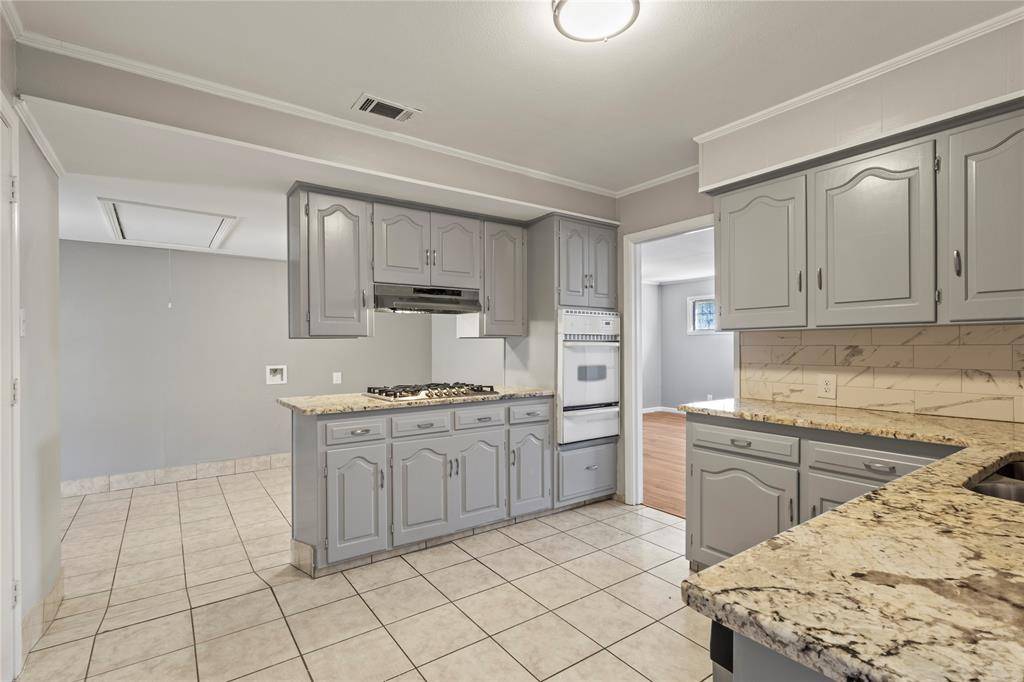 1602 Glen Avenue, Dallas, TX 75216