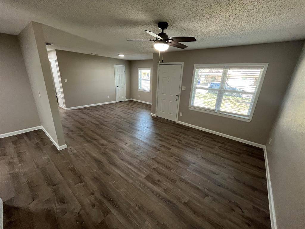 12508 Meadowcrest Lane, Balch Springs, TX 75180