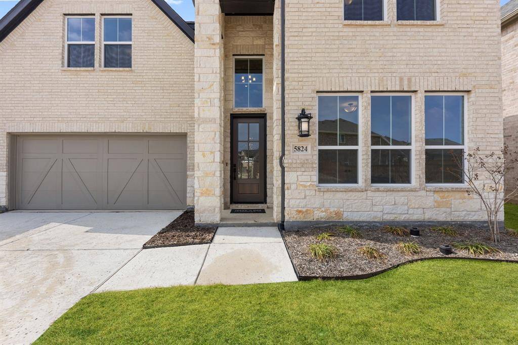 5824 Blackwell Avenue, Pilot Point, TX 75009