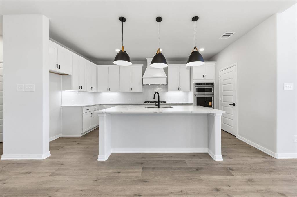 5824 Blackwell Avenue, Pilot Point, TX 75009