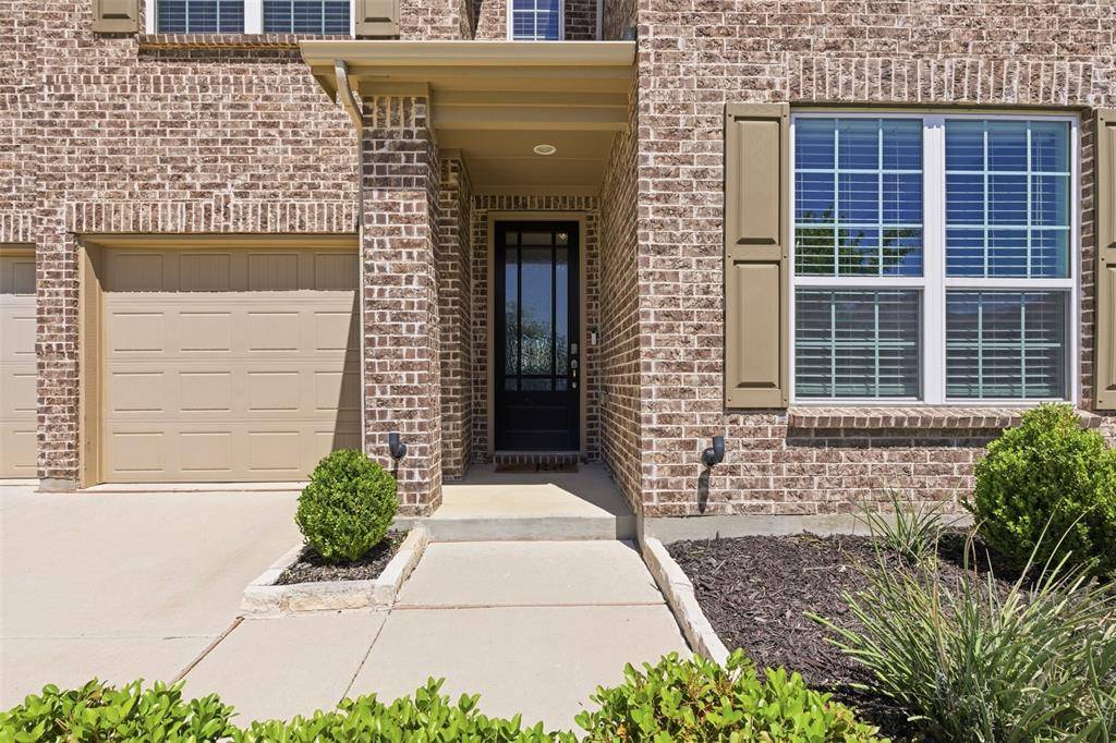 9437 Trailway Drive, Oak Point, TX 75068