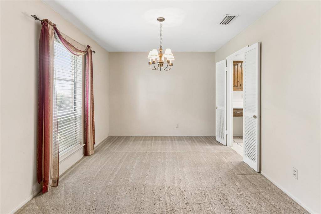 1017 Ravencroft Drive, Garland, TX 75043