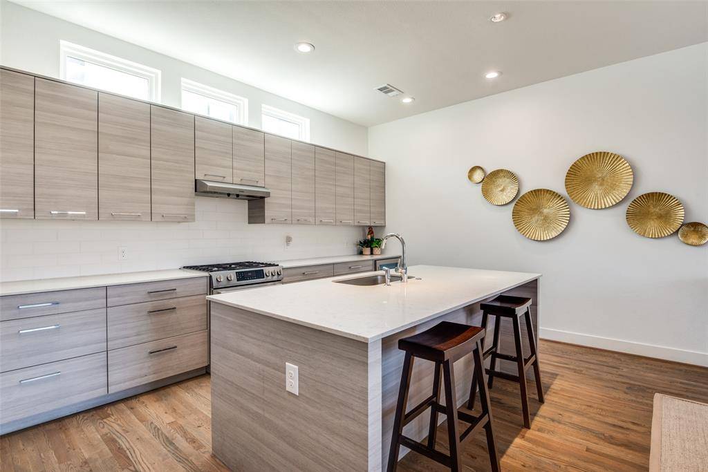 4010 Lemmon Tree Place, Dallas, TX 75219