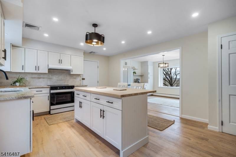 210 Musconetcong River Rd, Lebanon Twp., NJ 07882