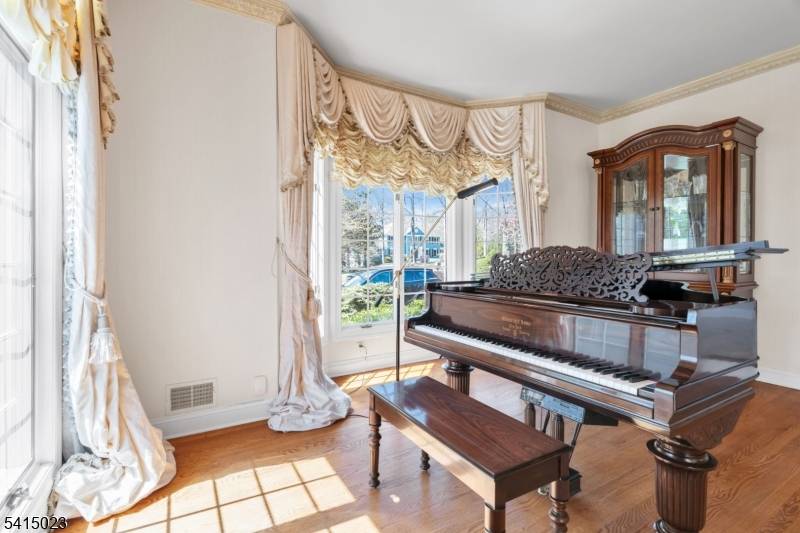 4 Wilde Hollow, Bridgewater Twp., NJ 08836