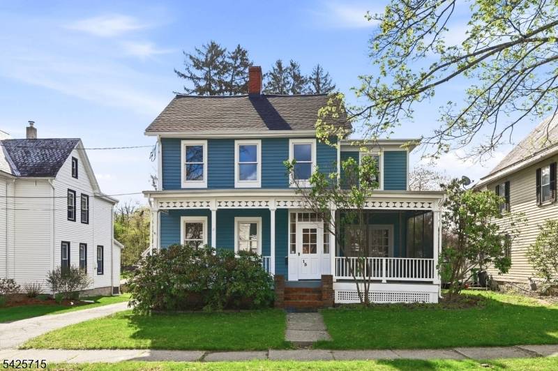 15 Maple Ave, Newton Town, NJ 07860