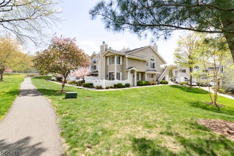 10 Crestmont Road, Bedminster Twp., NJ 07921