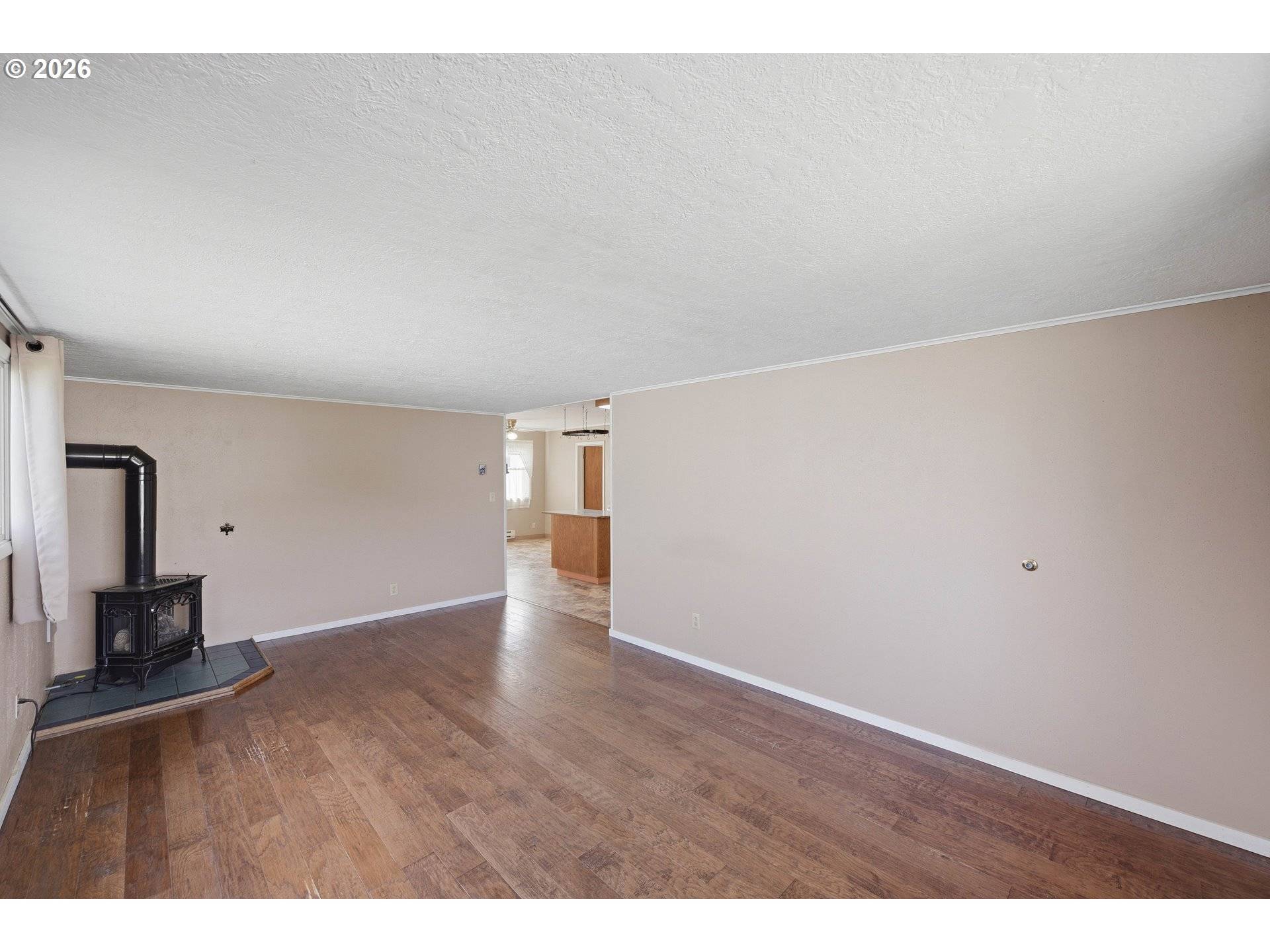 1621 Grant ST, North Bend, OR 97459