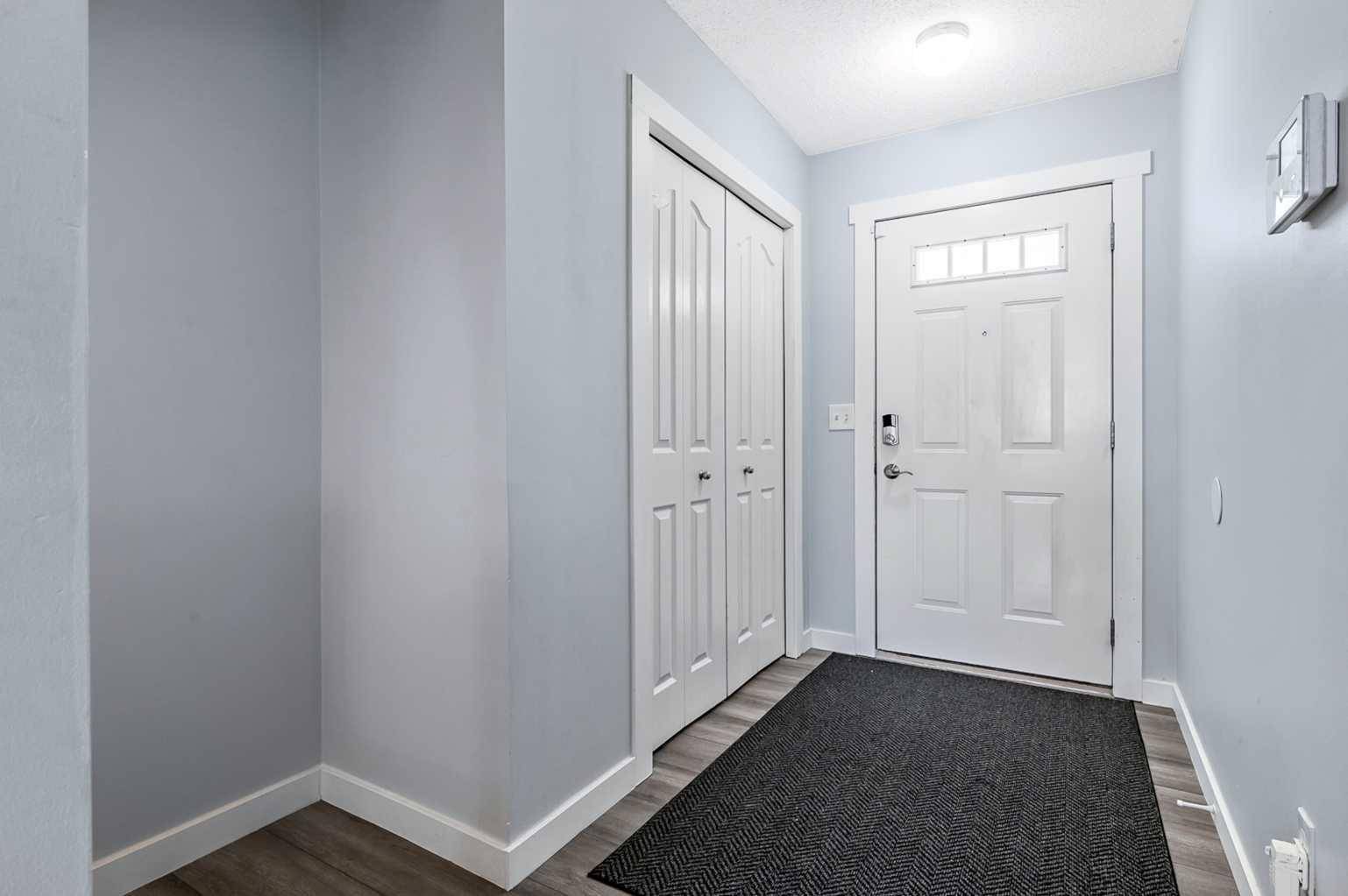 156 Canoe DR SW #27, Airdrie, AB T4B 2Z3