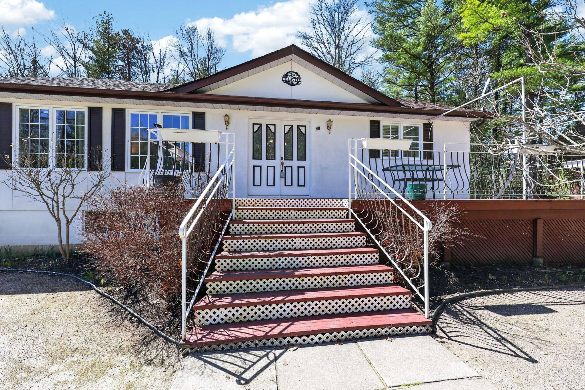 50 Vincent CIR, Tiny, ON L0L 2T0