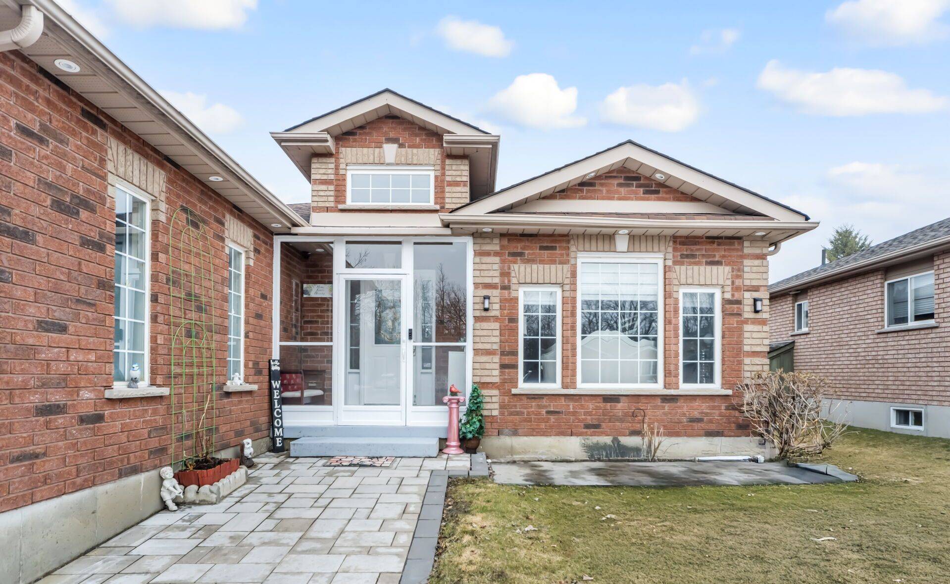 68 Benson DR, Barrie, ON L4N 7Y2