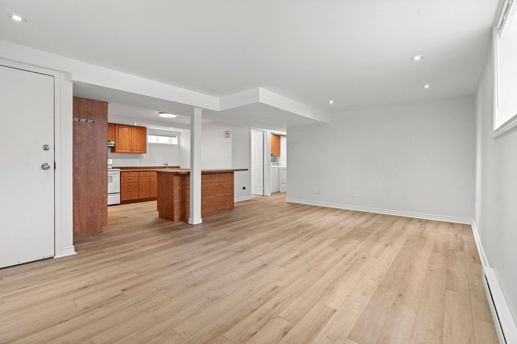 1 Steel ST #B, Beacon Hill North - South And Area, ON K1J 6R6